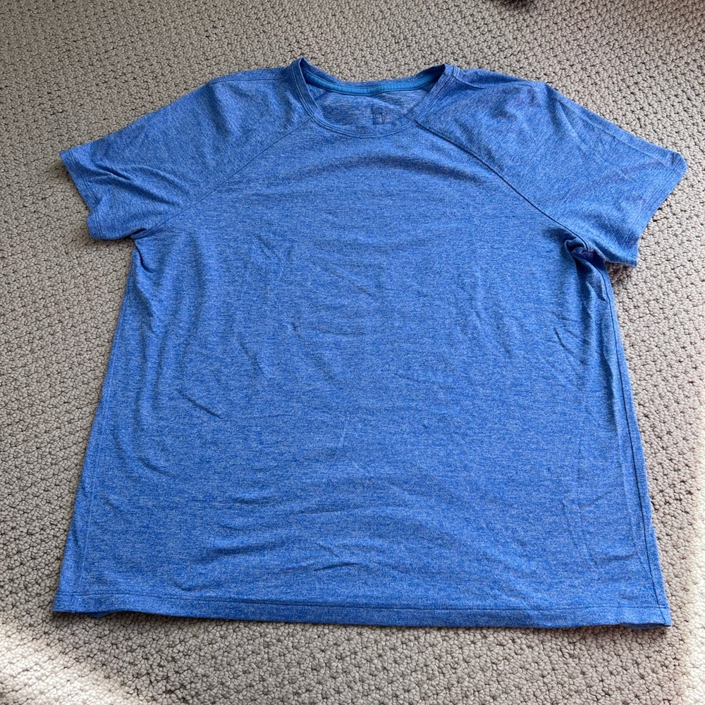 Lululemon Women’s Tee